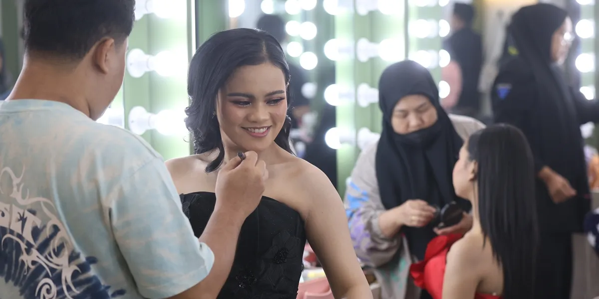 Behind the Scenes of the Mega Concert 'The Champions', This is the Atmosphere of the Makeup Room for the Academia