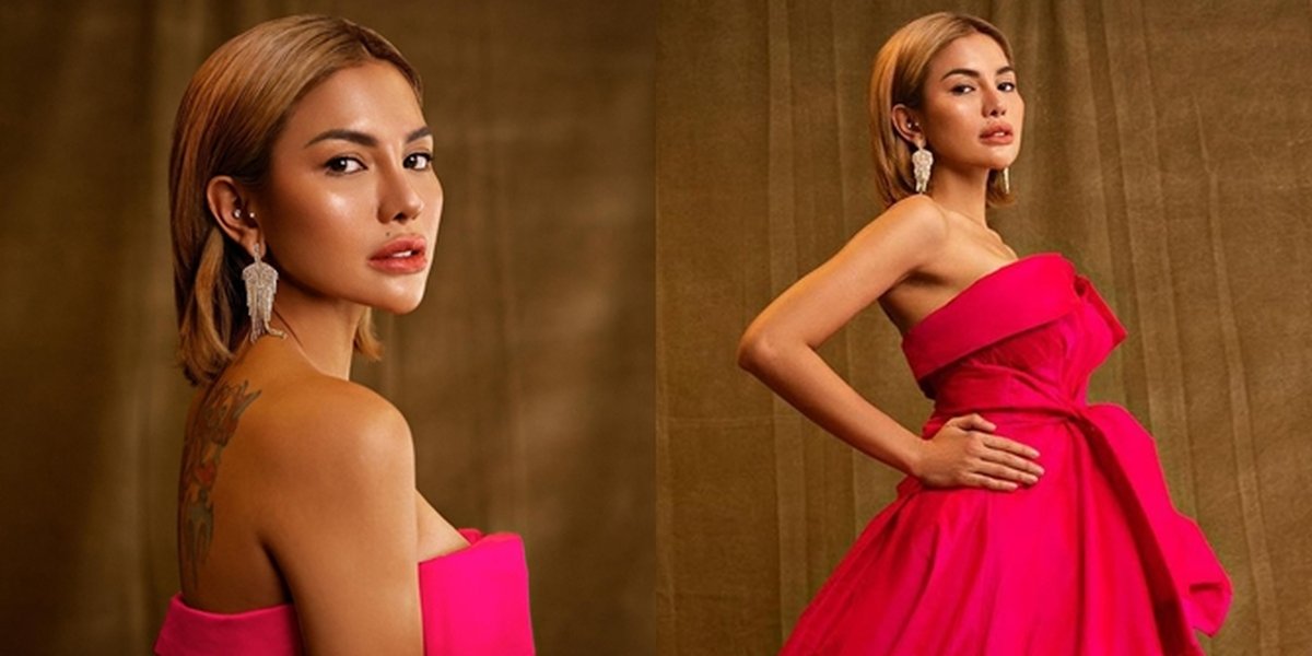Flooded with Praise, Nikita Mirzani's Photoshoot Looks Like Barbie with Blonde Hair Showing a Slim Body Wearing a Pink Dress