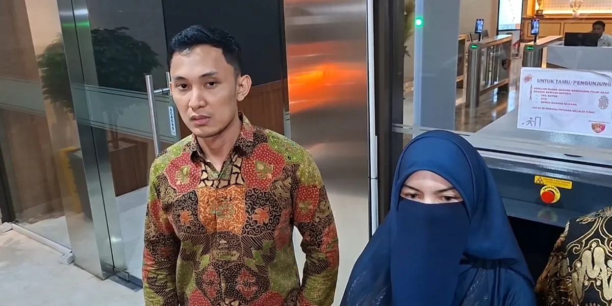 Rumored to be Close to a Turkish Man, Wardatina Mawa Claims to Still be Traumatized