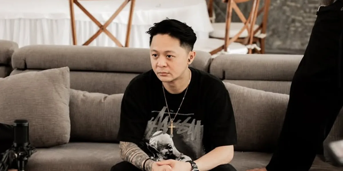 DJ Bravy Reveals the Reason for Getting a Tattoo of Erika Carlina's Son's Name on His Fingers