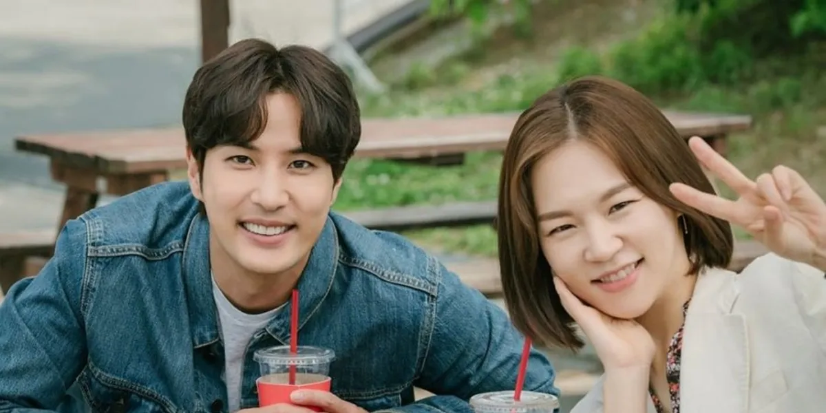 Korean Drama About Living with Strangers That Ends in Love and Emotional Conflict