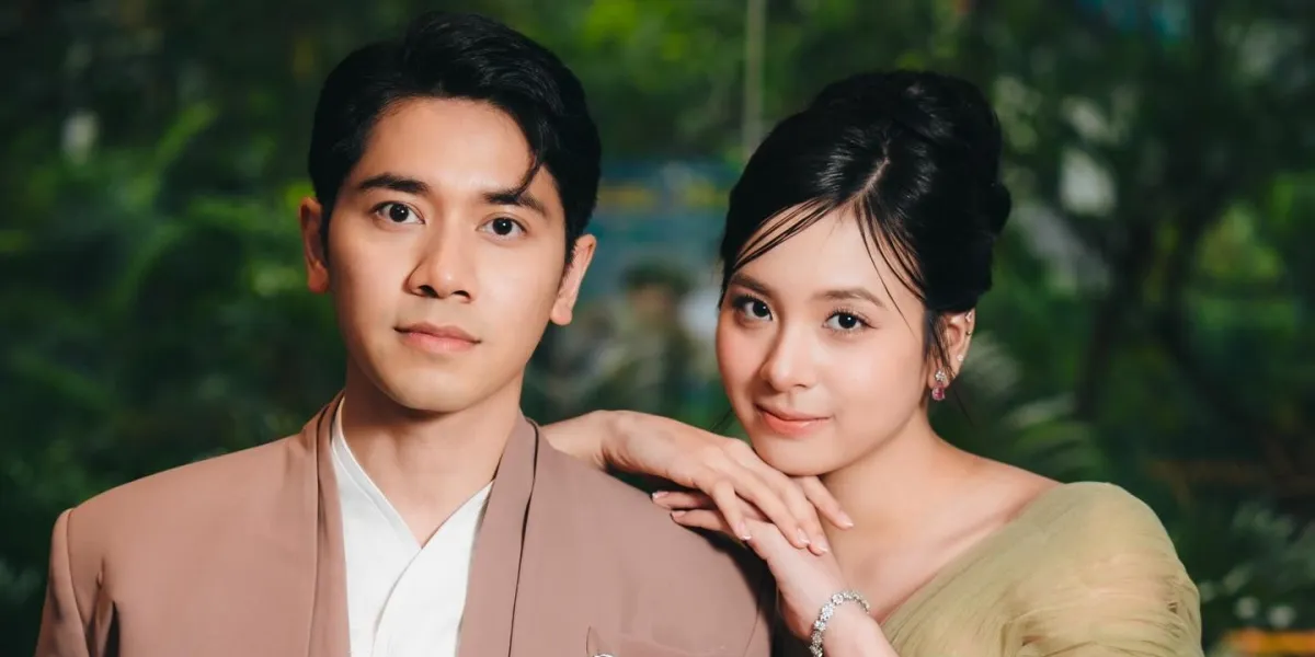 Emir Mahira and Zee Asadel Learn Marriage Lessons in the Film 'KUPILIH JALUR LANGIT'