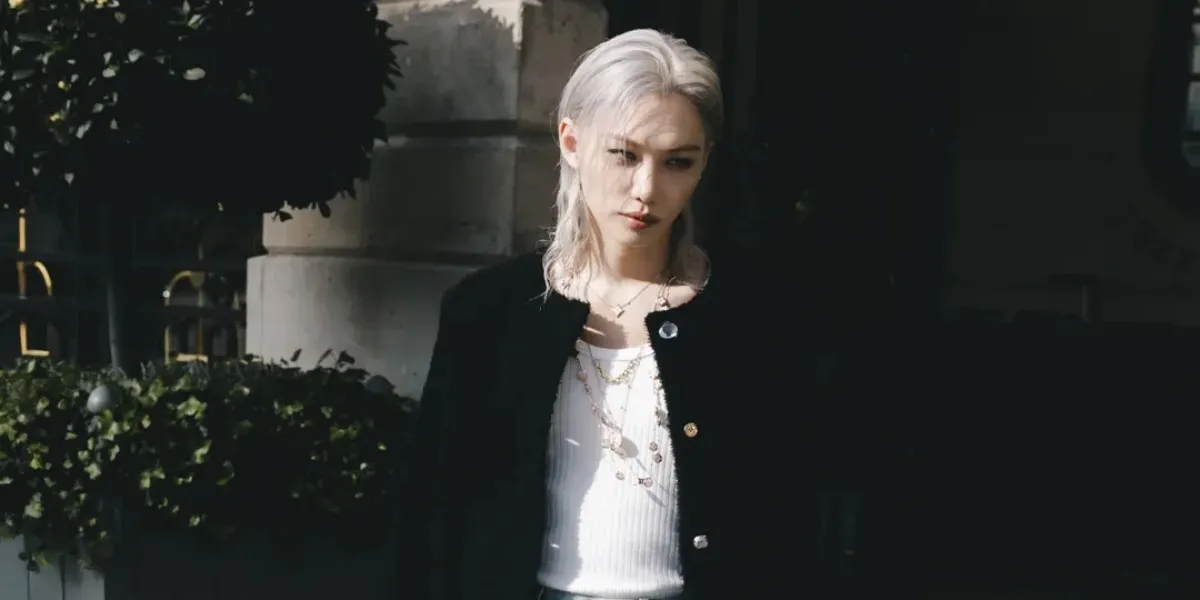 Felix Stray Kids at Paris Fashion Week 2026, Photo with Lisa BLACKPINK