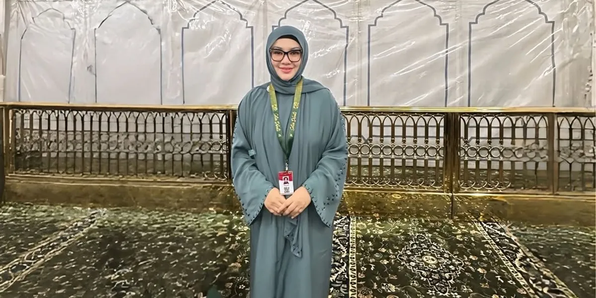 Fitri Carlina Umrah during Ramadan, Iftar and Tarawih at Masjid Nabawi