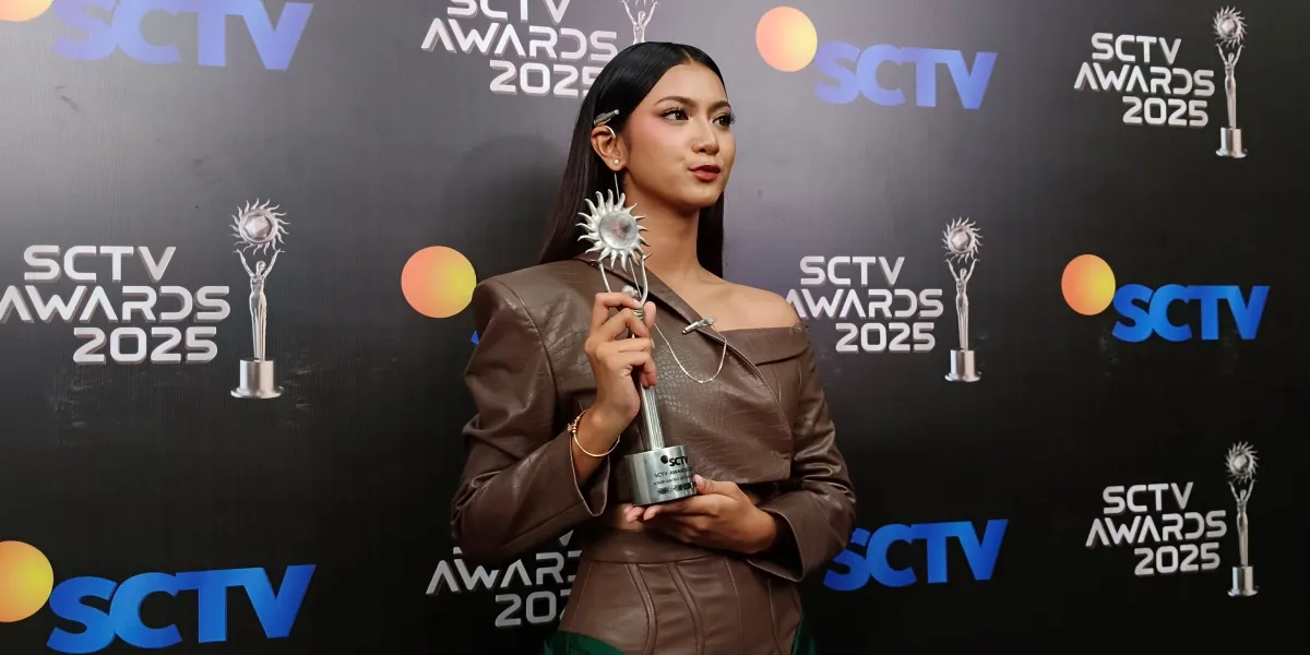 Flavio Zaviera Appears Edgy with 'Last-Minute' Fashion at the SCTV Awards 2025
