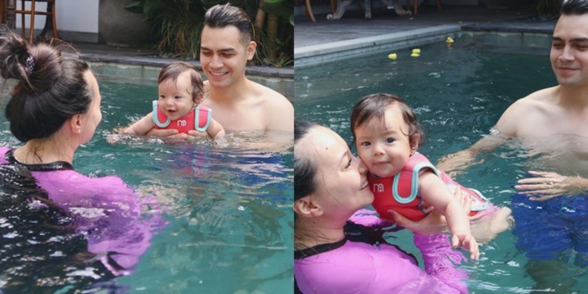 Photo of Baby Chloe, Asmirandah's First Child, Learning to Swim, Her Cute Expression is Adorable!