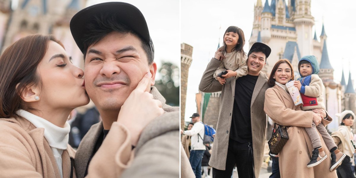 Photos of Chelsea Olivia and Glenn Alinskie Take Their 2 Children on Vacation to Tokyo Disneyland