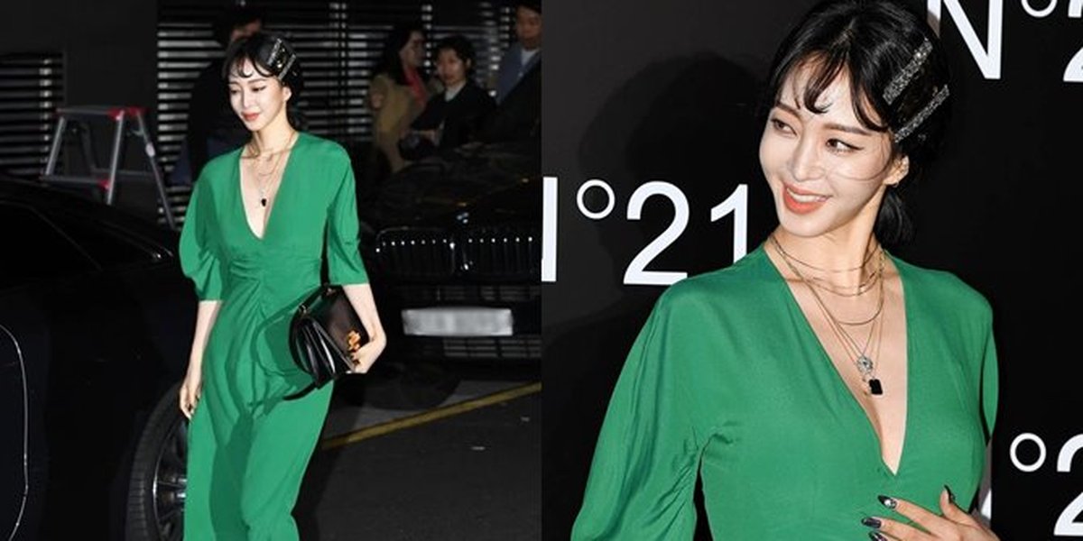 PHOTO: Elegant Appearance of Han Ye Seul Wearing Low-Cut Dress, Flooded with Praise