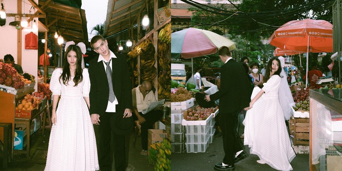 Unique Prewedding Photos of Julian Jacob and Mirriam Eka in Traditional Market, Like an Inseparable Retro Couple