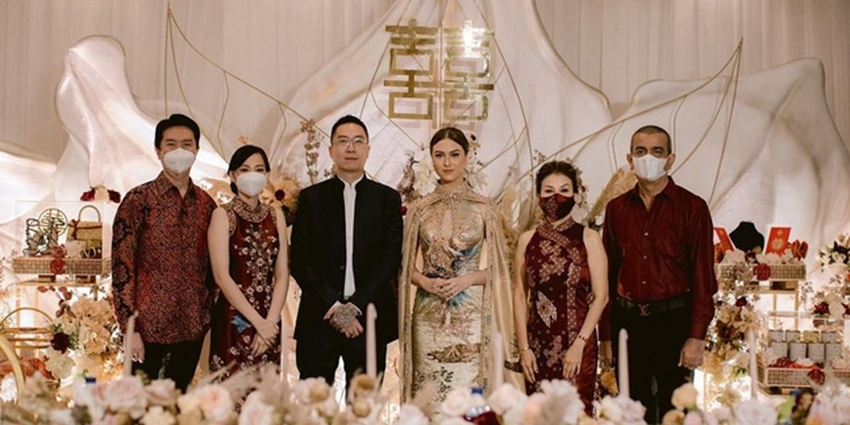 PHOTO Marcela Daryanani's Sangjit Ceremony, Luxuriously Wrapped in Enchanting Gold