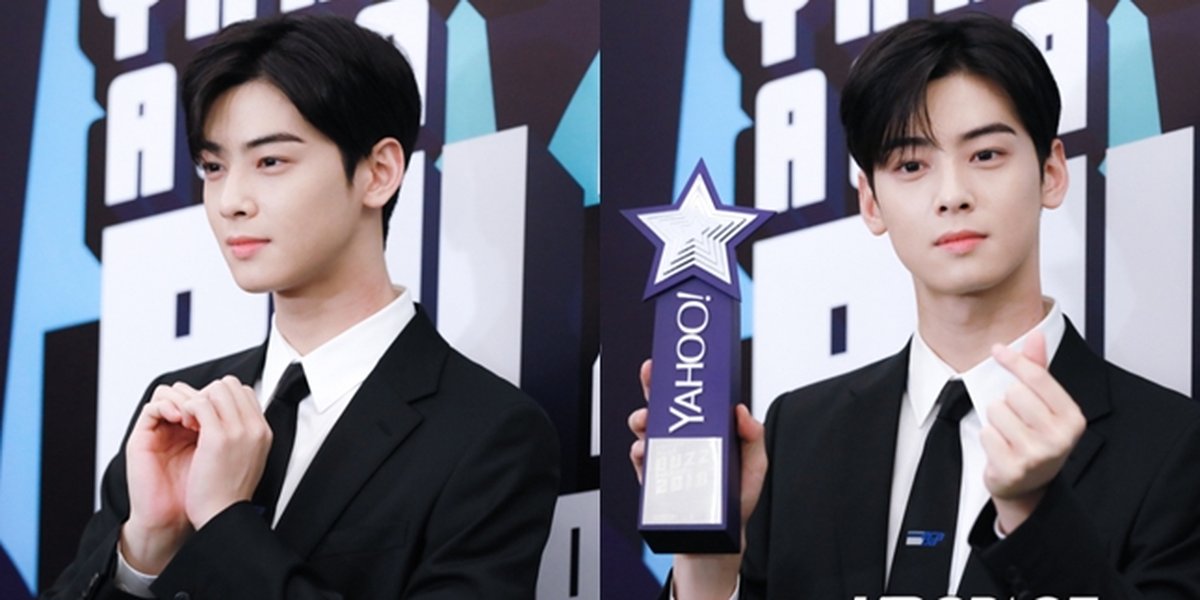 Cha Eun Woo's Style Wins Awards at Yahoo Buzz Asian Awards 2018