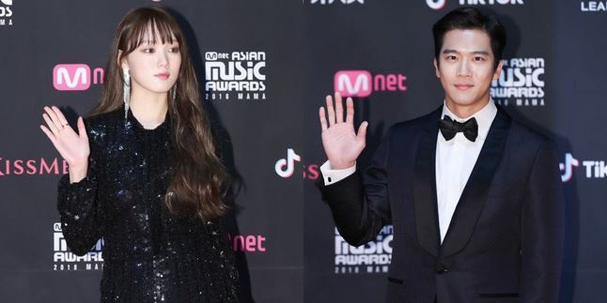 Dazzling Styles of Actors and Actresses on the Red Carpet at MAMA 2018 Japan