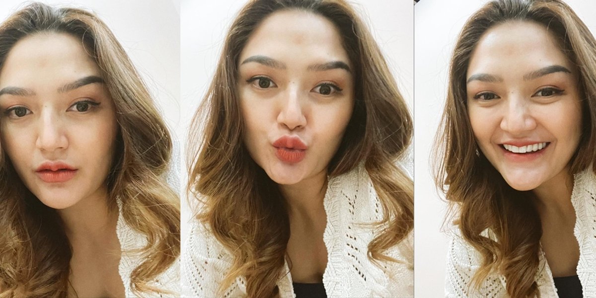 Hot Mom Gets Ahead, 8 Portraits of Siti Badriah Looking Naturally Beautiful with Light Makeup that Earns Praise from Netizens - Not Ashamed of Taking 'Forbidden' Selfie Poses