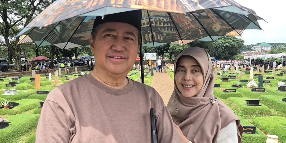 Mother of Dreams Visited by Vidi Aldiano, Gives a Warm Embrace