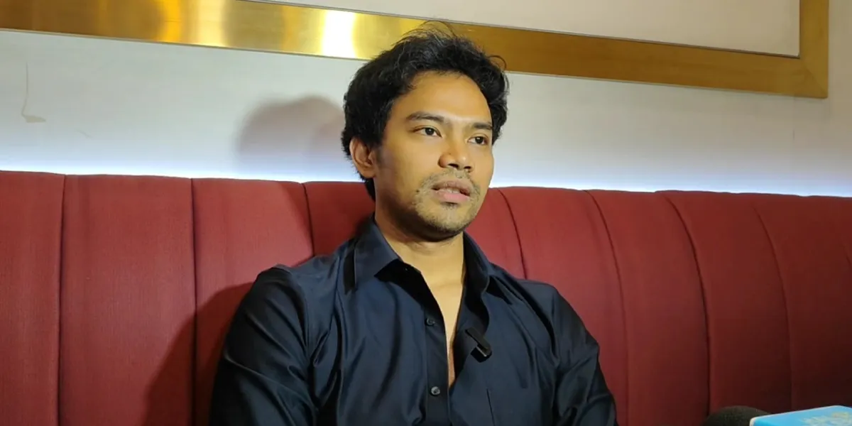 Insanul Fahmi Bantah Hubungan dengan Wardatina Mawa Retak