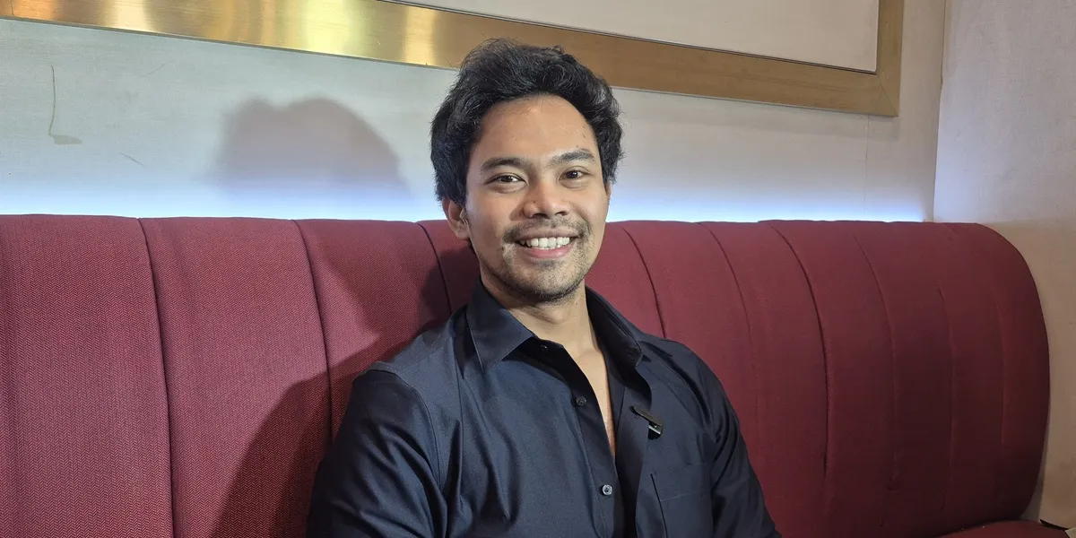 Insanul Fahmi Claims He Is Still 50-50, Hasn't Divorced Wardatina Mawa