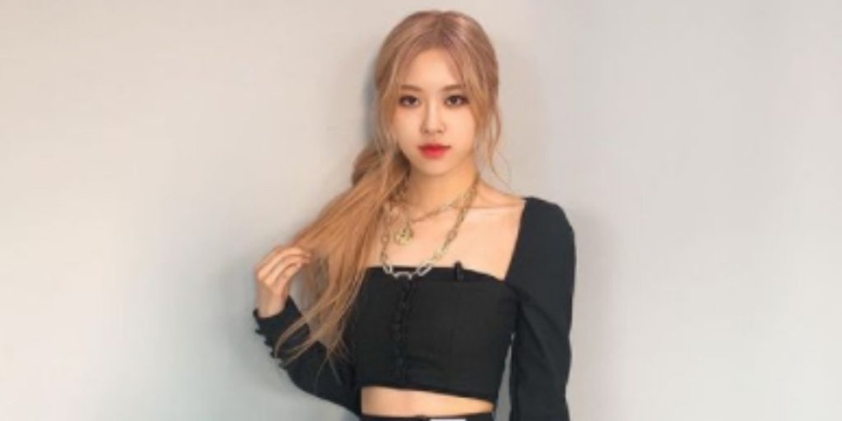 Inspiration for Classy and Stylish Looks with Rose BLACKPINK's All-Black Outfit!