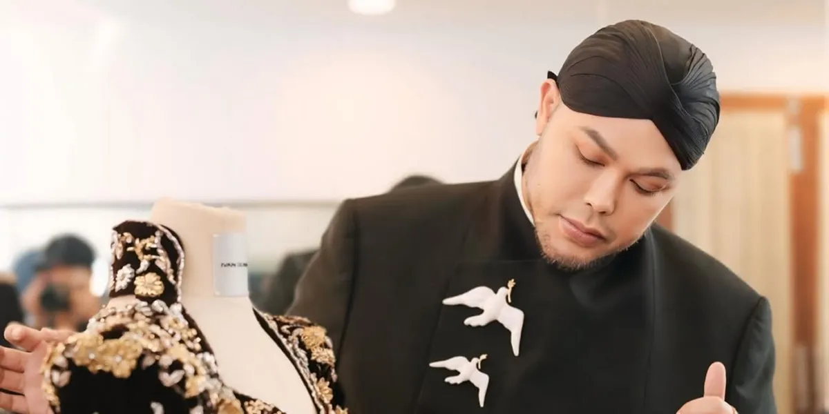 Ivan Gunawan Designs Wedding Dresses for Soimah Pancawati's Child and Daughter-in-law