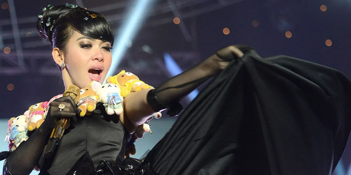 Tiket Konser Syahrini Dibuka Hari Ini, Termahal Rp35 Juta