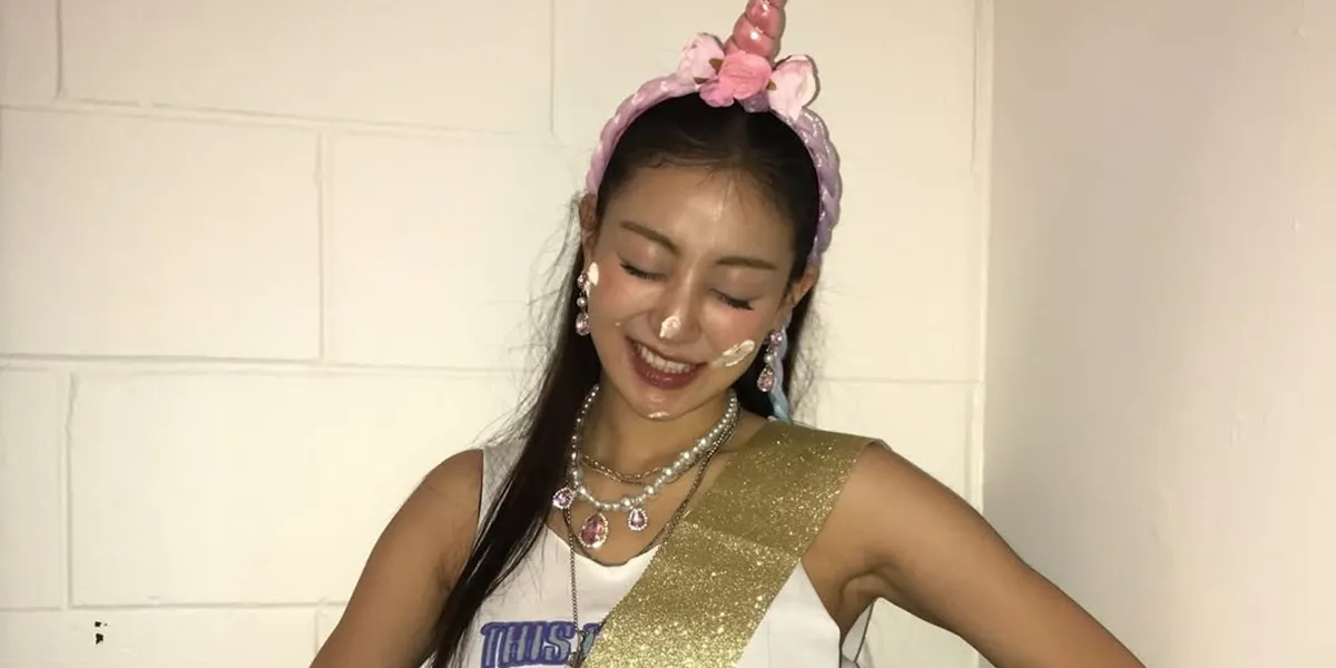 Jihyo TWICE's Birthday, Looking Sweet in 'BIRTHDAY QUEEN' Sash
