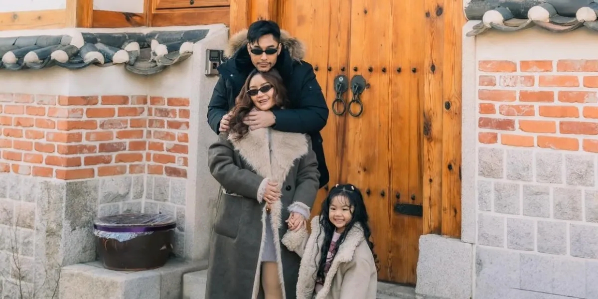 Krisjiana Baharudin dan Siti Badriah Reka Ulang Momen Lamaran di Korea, Ternyata Ide Netizen!