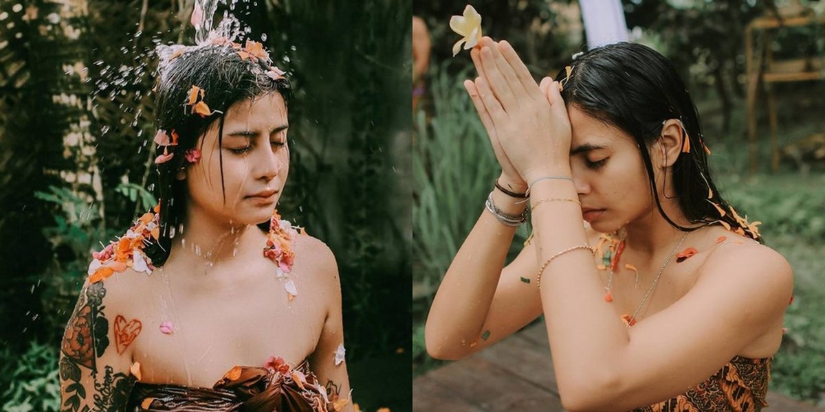 Perform Self-Cleansing, These Beautiful Celebrities Undergo Melukat Ceremony in Bali - Valerie Thomas Emotional Bathing with Flowers and Awkarin Crying Hysterically