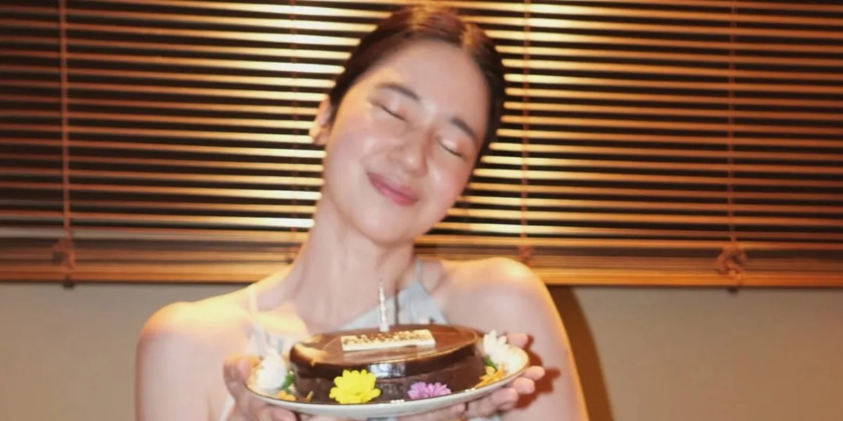 Laura Basuki Ulang Tahun ke-38, Tetap Setia Cantik dan Awet Muda