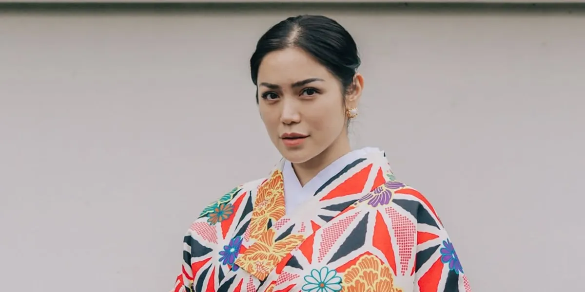 Jessica Iskandar's Vacation in Japan, Missed the Train 3 Times
