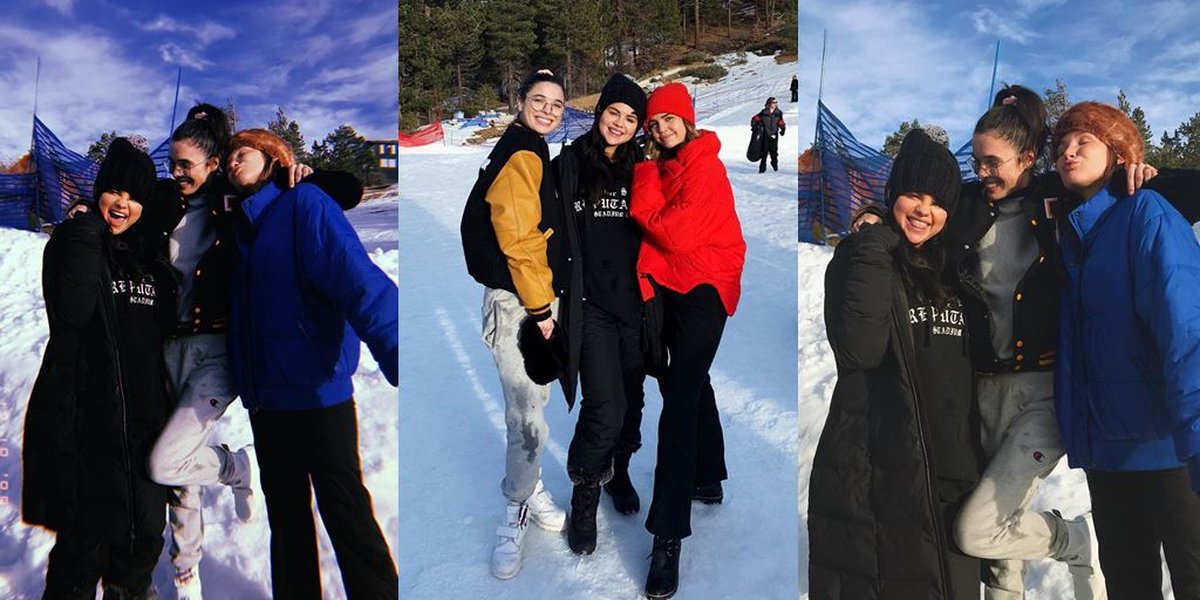 Selena Gomez's First Vacation Post-Rehab, Having Fun in the Snow!