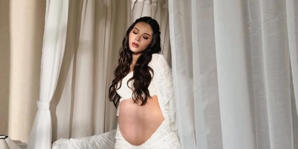 Maternity Shoot Alyssa Daguise Before Giving Birth, Even More Glowing