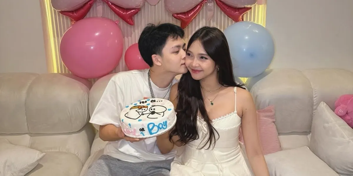 Meyden and Husband Hold Gender Reveal, Announce Expected Baby Girl