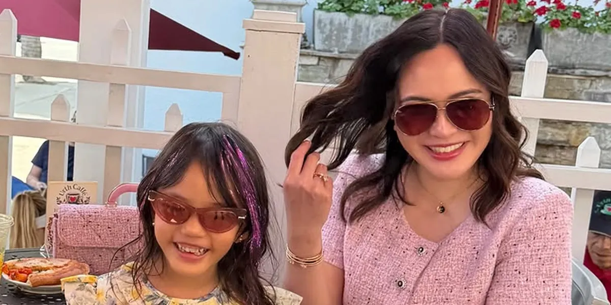 Moment of Shandy Aulia Hanging Out Beautifully with Her Child, Like a Mini Version of the Artist