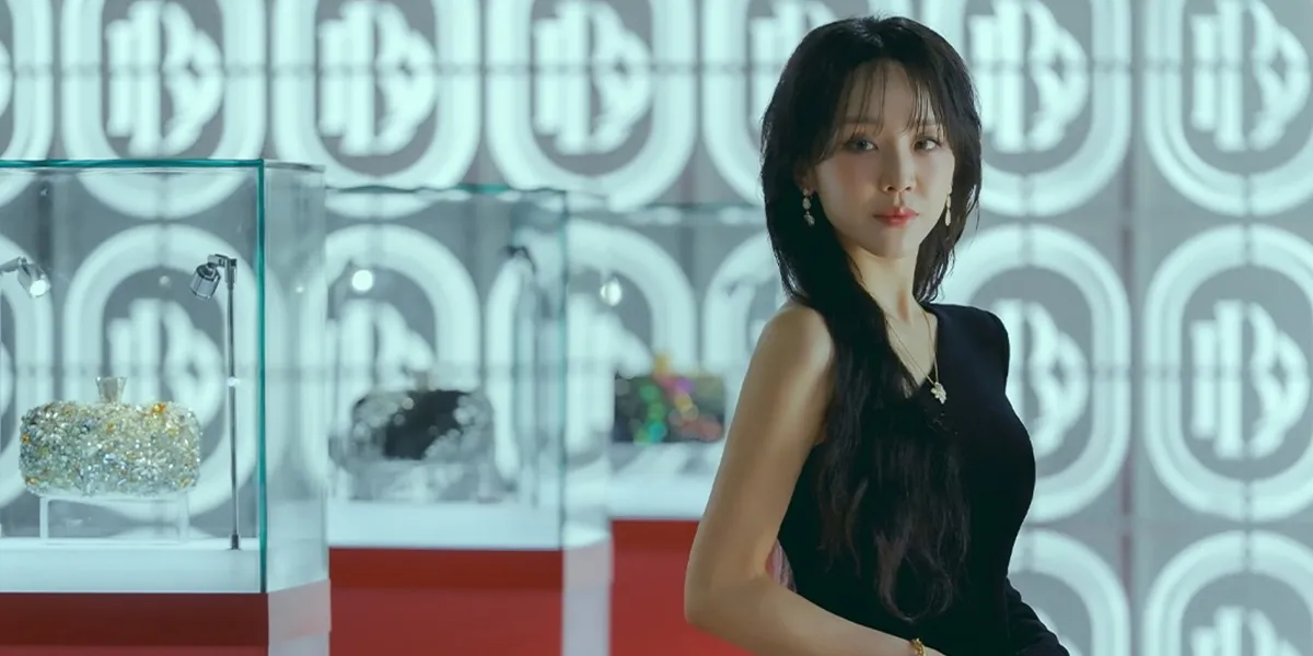 Netflix Shares Behind-the-Scenes Photos of the Drama 'THE ART OF SARAH'