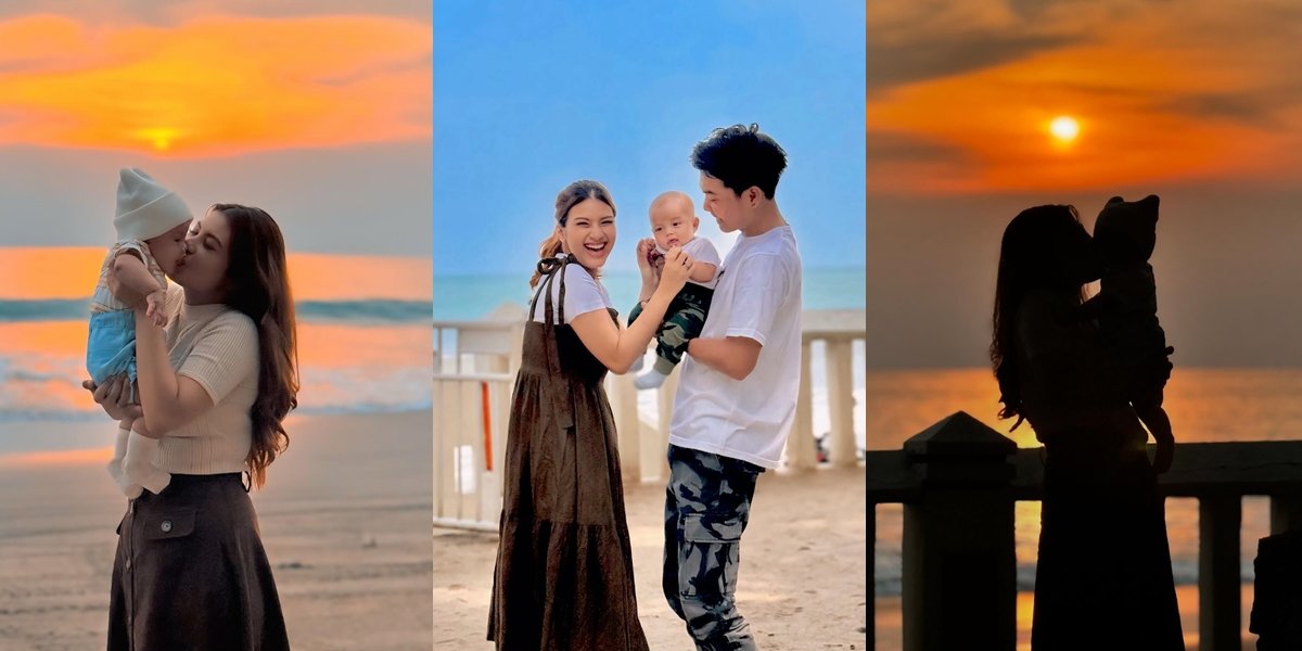 Enjoy Sunset While Carrying a Child, 8 Photos of Nabila Maharani & Tri Suaka's Vacation to Anyer Beach