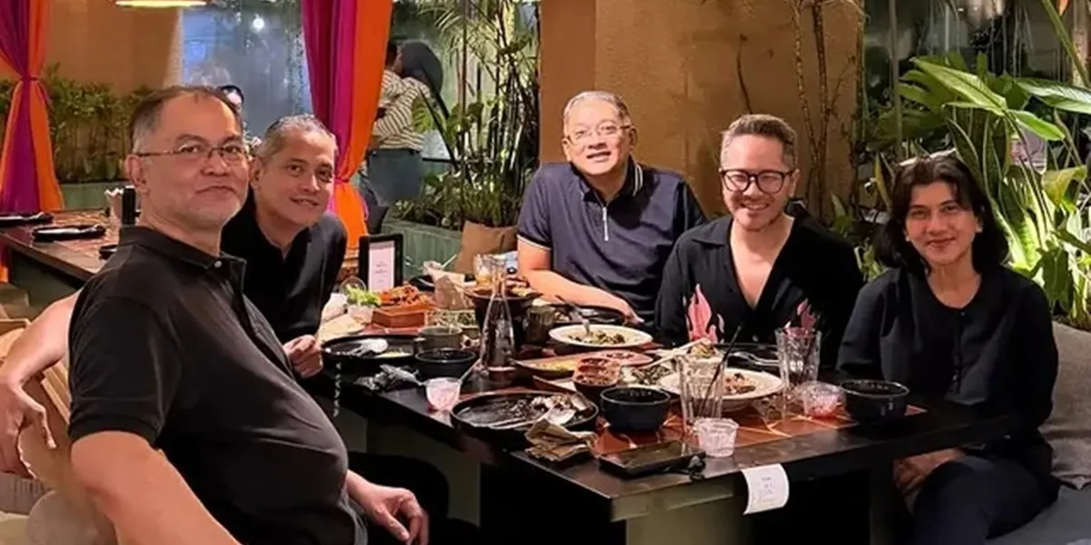 Ongky Alexander Breaks Fast Together with Jonathan Mulia, Happy Family Gathering