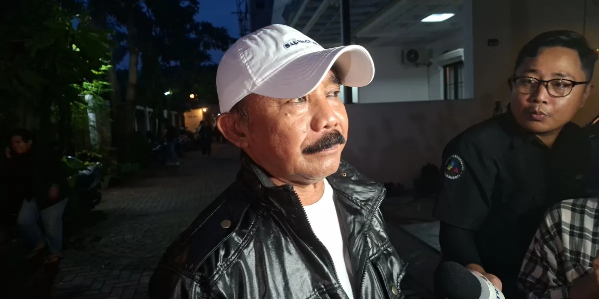 Oppie Kumis Salutes Epy Kusnandar After a Short Life Sentence 3 Years Ago
