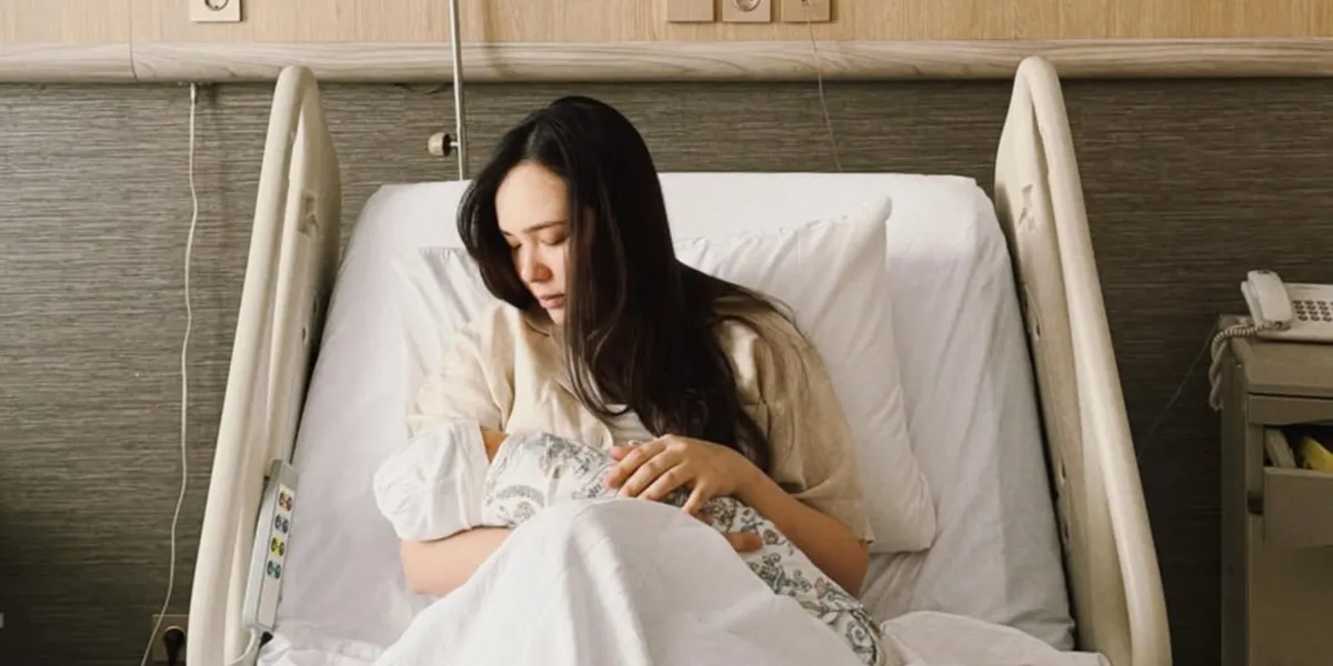 Pamela Bowie Gives Birth to Second Son, Reveals the Face of Her Son