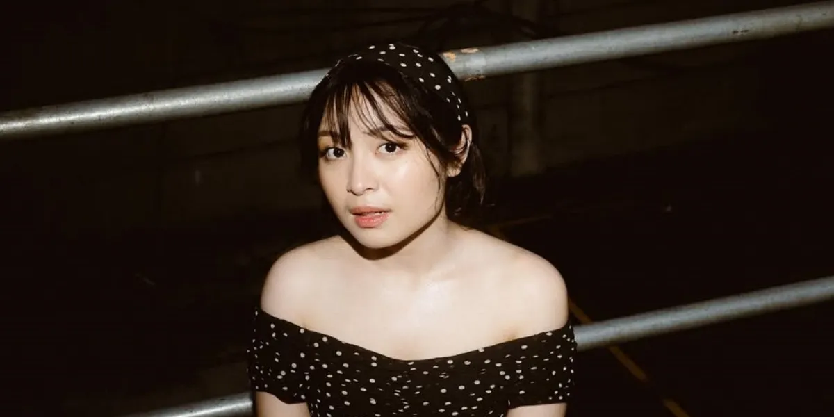 The Charm of Bernadya with Bangs and a Polkadot Dress at Synchronize 2025