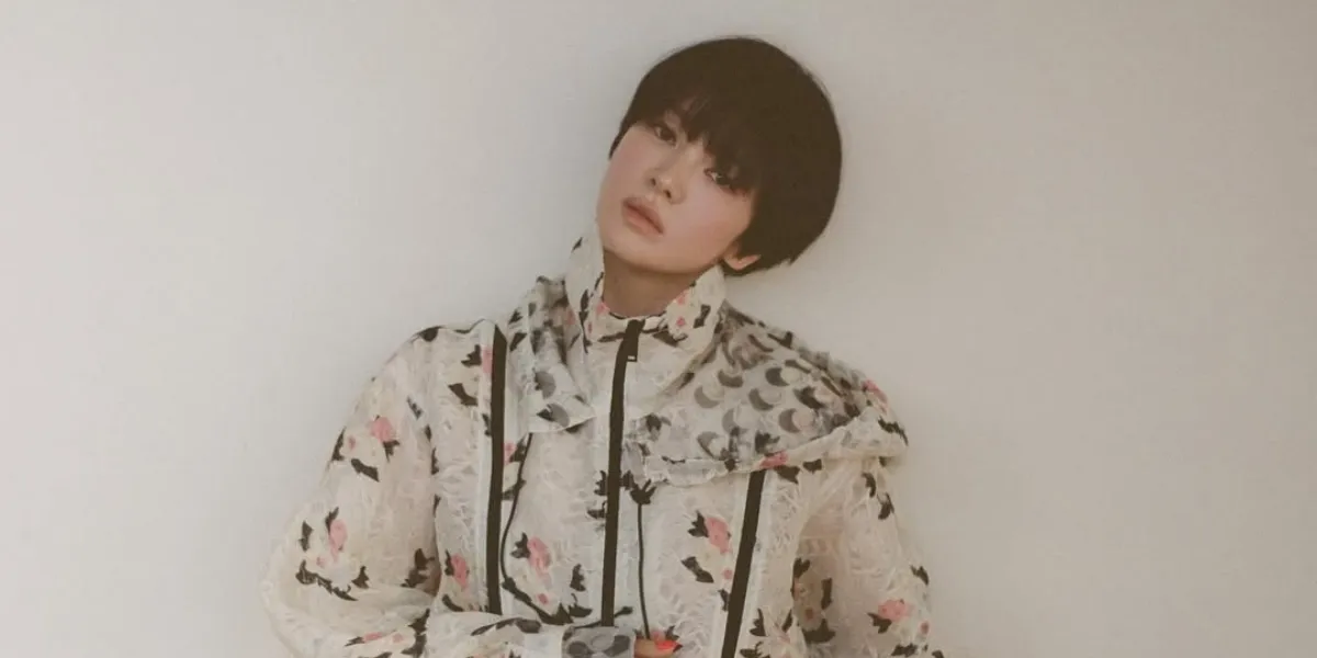 The Charm of Song Hye Kyo's Short Bob Cut, Will It Be the Hair Trend of 2026?