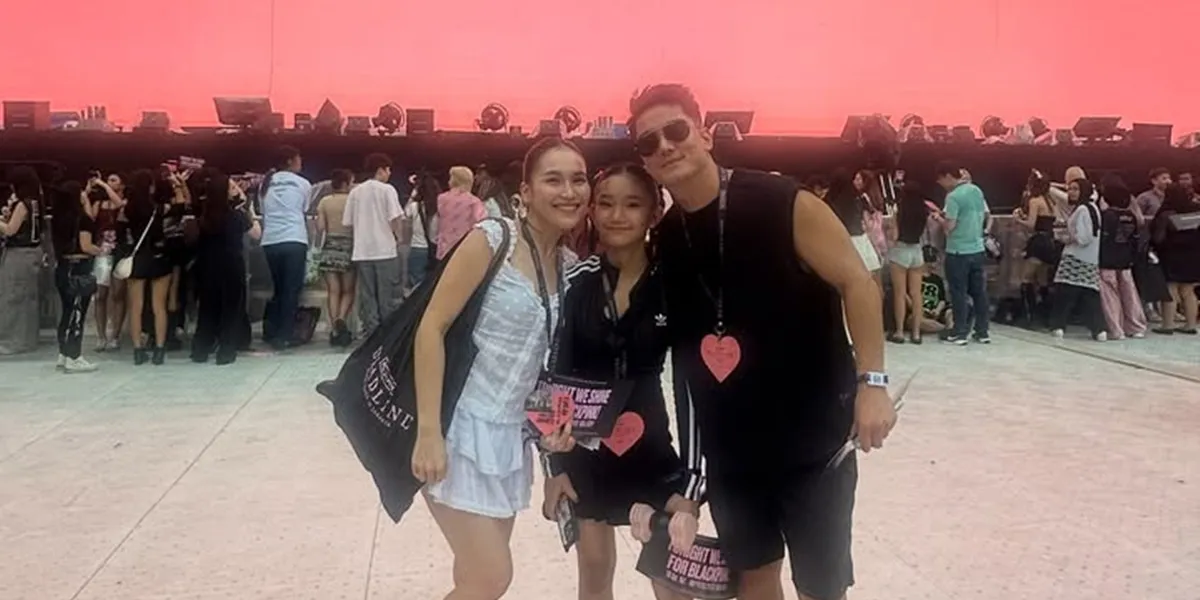 7 Photos of Boy William Watching BLACKPINK Concert with Ayu Ting Ting, Capturing Moments with Bilqis Too