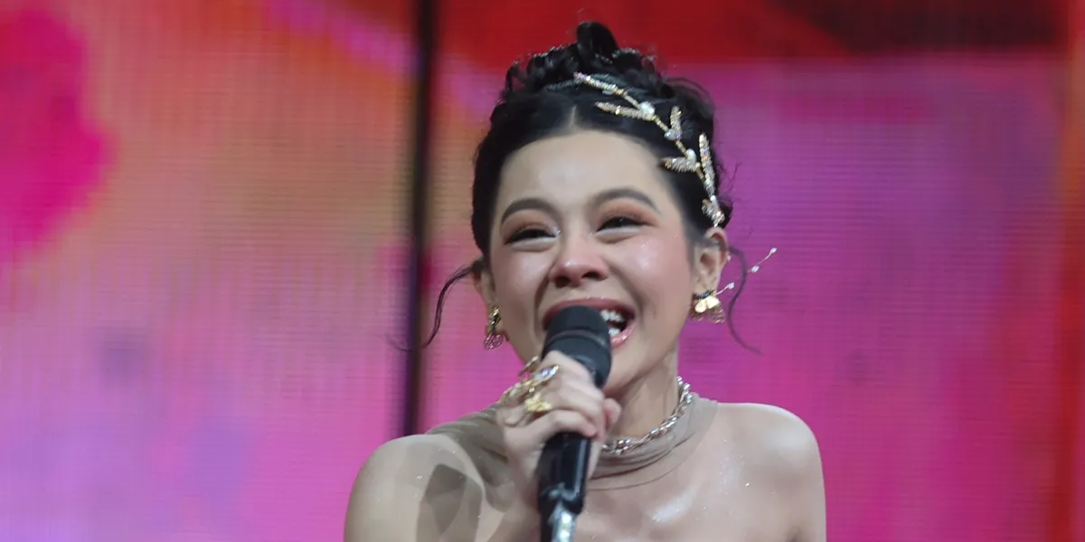 Beautiful Portrait of Melly Lee at the Mega Star Concert: Meet The Champions