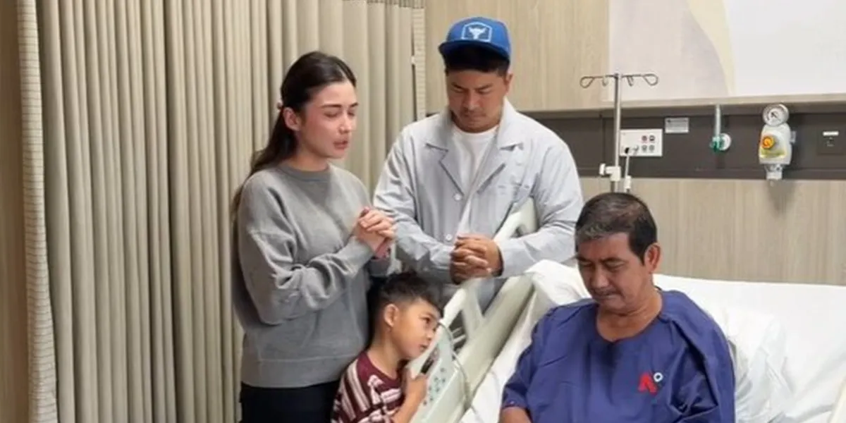 Portrait of Chelsea Olivia Praying for Her Father Ahead of Heart Surgery, Touching Hearts