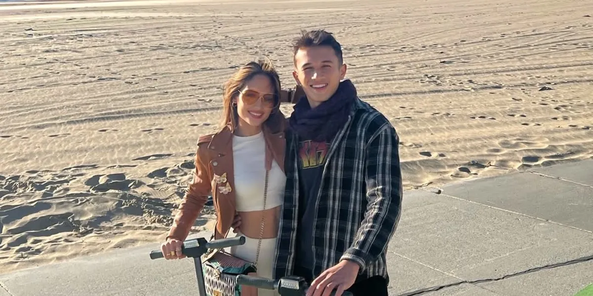 Cinta Laura's Fun Moments Cooking Pepes Fish with Arya Vasco, Delicious Even Though It Doesn't Look Perfect