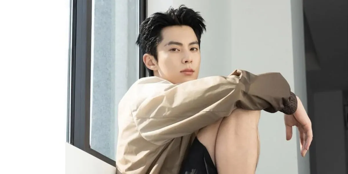 10 Photos of Dylan Wang in Casual Style That Highlight His Charm