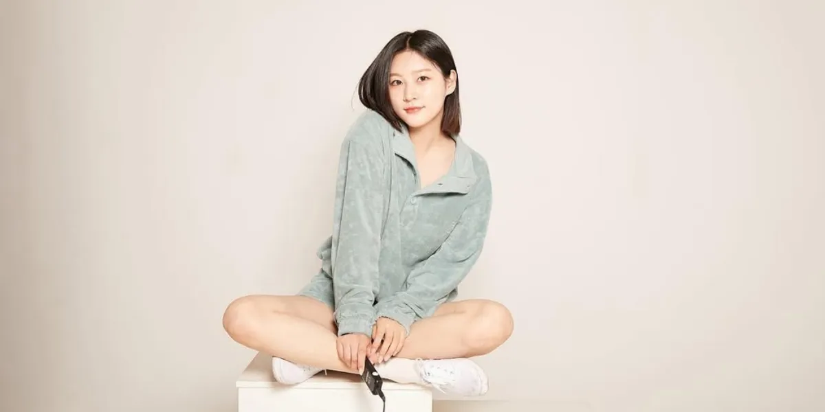 The Beautiful Eye Smile Portrait of Kim Sae Ron that is Now a Memory
