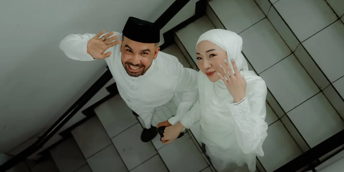 Portrait of Hassan Alaydrus Officially Marrying Audrey Jesslyn, Simple Ceremony at KUA Tebet