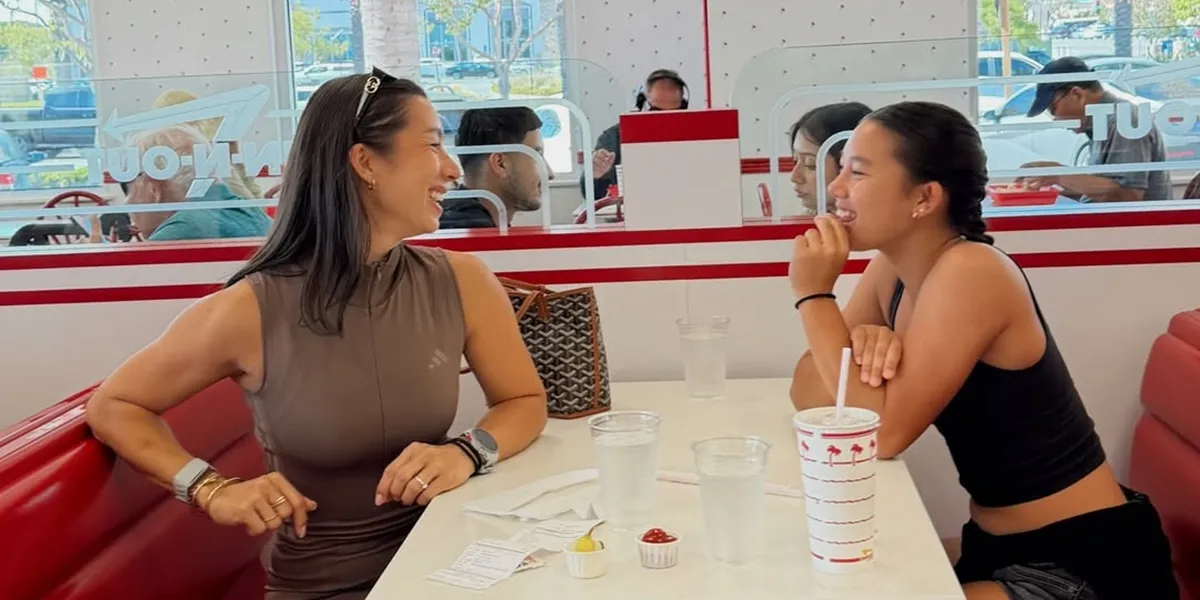 Portrait of Jennifer Bachdim Cheating Day Eating Burger, Admits Being Forced by Kids