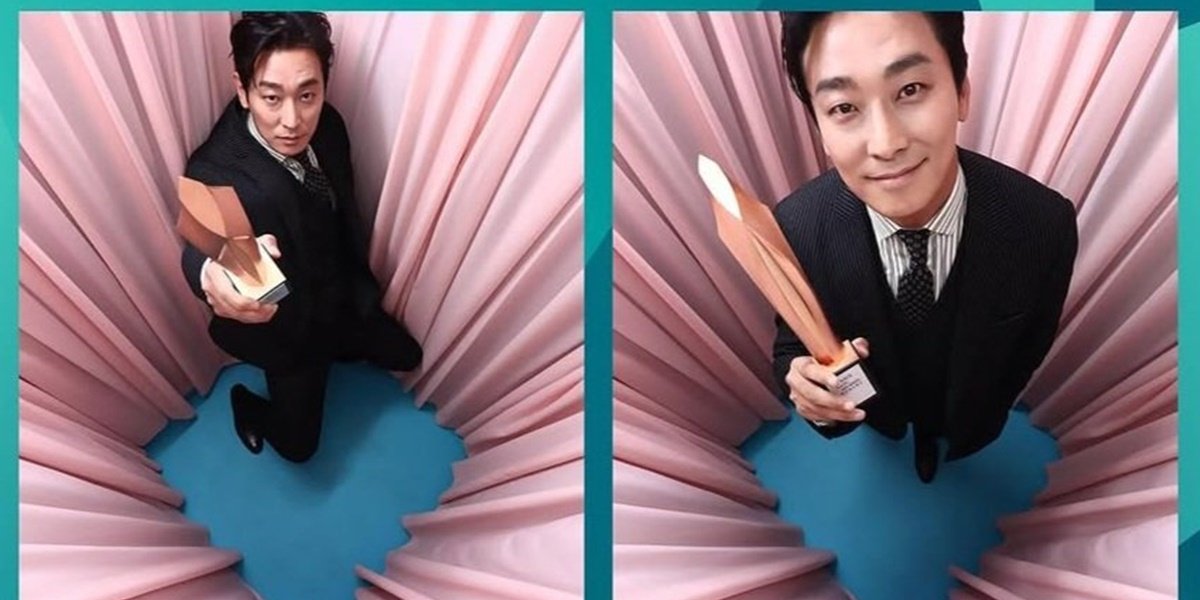 Funny Behavior Portrait of Joo Ji Hoon at the 2025 Baeksang Awards, Complicated Because of His 'Missing' Trophy