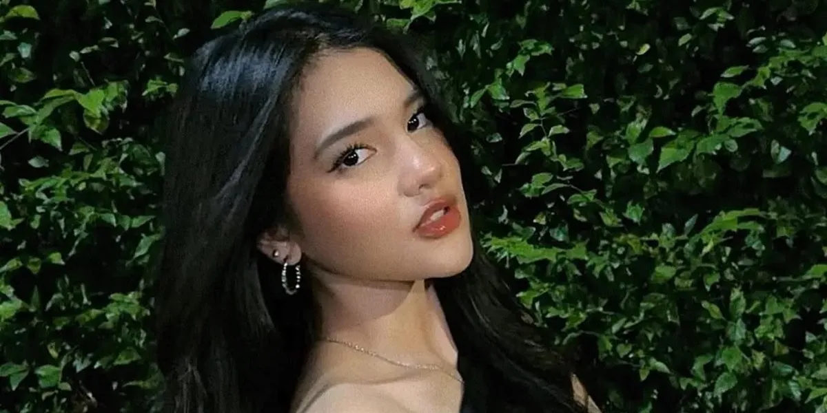 Viral Lebaran Portrait of Davina Karamoy, Relaxing While Receiving THR