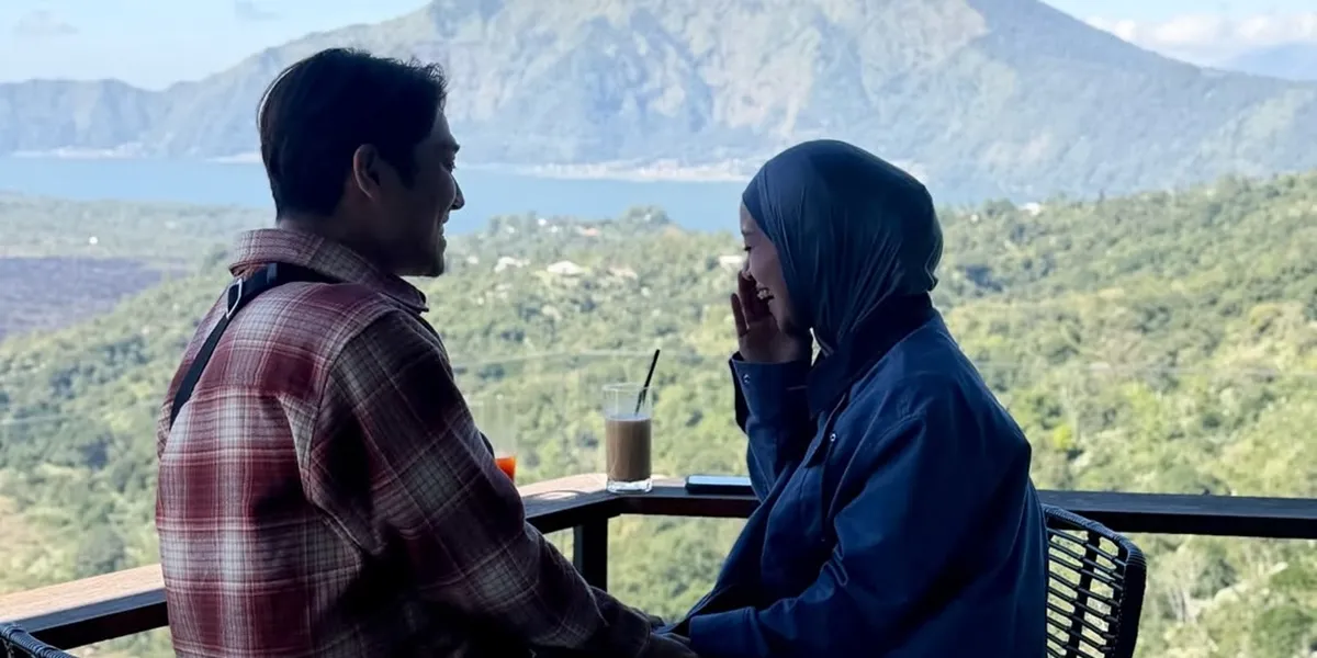 7 Photos of Lesti and Rizky Billar on a Date Together, Riding Together in Kintamani